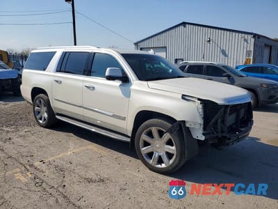 Czwarte zdjęcie samochodu z boku: 2015 CADILLAC ESCALADE ESV LUXURY VIN:1GYS4SKJ7FR689337 - miniatura