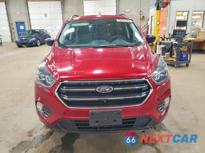 Piąte zdjęcie samochodu w środku: 2018 FORD ESCAPE SE VIN:1FMCU9GD3JUD48010 - miniatura