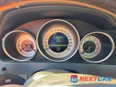 Zdjęcie 9 z 12 samochodu: 2013 MERCEDES-BENZ C 250 VIN:WDDGF4HB4DR254005 - miniatura