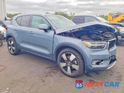 Czwarte zdjęcie samochodu z boku: 2020 VOLVO XC40 T5 MOMENTUM VIN:YV4162UKXL2286861 - miniatura