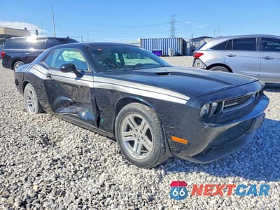 Czwarte zdjęcie samochodu z boku: 2014 DODGE CHALLENGER SXT VIN:2C3CDYAG5EH214694 - miniatura