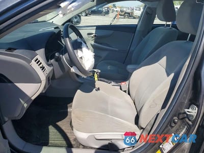 Zdjęcie 7 z 12 samochodu: 2012 TOYOTA COROLLA LE VIN:2T1BU4EEXCC882443 - miniatura