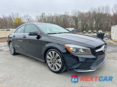 Czwarte zdjęcie samochodu z boku: 2018 MERCEDES-BENZ CLA 250 4MATIC VIN:WDDSJ4GB3JN565261 - miniatura