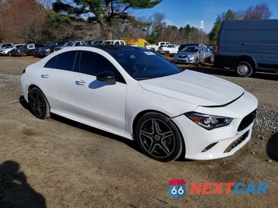 Czwarte zdjęcie samochodu z boku: 2023 MERCEDES-BENZ CLA 250 VIN:W1K5J4GBXPN343306 - miniatura