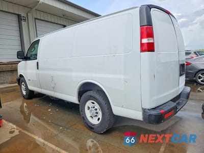 Drugie zdjęcie samochodu z przodu: 2017 CHEV EXPRESS G2500 VIN:1GCWGAF1XH1217198 - miniatura