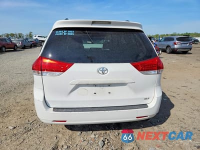 Zdjęcie 6 z 13 samochodu: 2014 TOYOTA SIENNA XLE 8-PASSENGER VIN:5TDYK3DC9ES490056 - miniatura