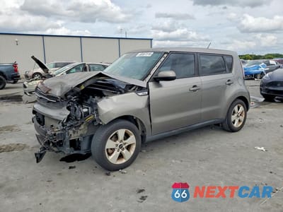 2017 KIA SOUL BASE KNDJN2A27H7466514 - główne zdjęcie licytacji z USA - miniatura