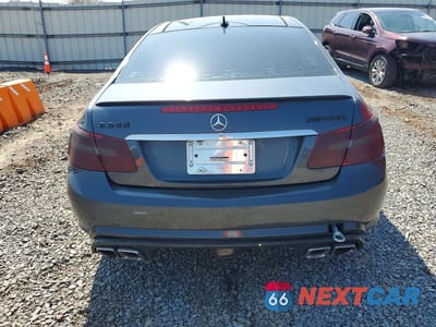 Zdjęcie 6 z 12 samochodu: 2012 MERCEDES-BENZ E 550 VIN:WDDKJ7DB1CF159398 - miniatura
