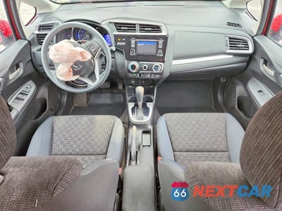 Zdjęcie 8 z 12 samochodu: 2016 HONDA FIT LX VIN:JHMGK5H51GX006881 - miniatura