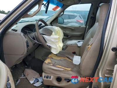 Zdjęcie 7 z 13 samochodu: 2000 FORD EXPEDITION XLT VIN:1FMRU15L1YLB54419 - miniatura