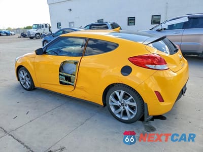 Drugie zdjęcie samochodu z przodu: 2017 HYUNDAI VELOSTER BASE VIN:KMHTC6AD0HU311338 - miniatura
