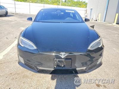Piąte zdjęcie samochodu w środku: 2017 TESLA MODEL S VIN:5YJSA1E15HF202729 - miniatura