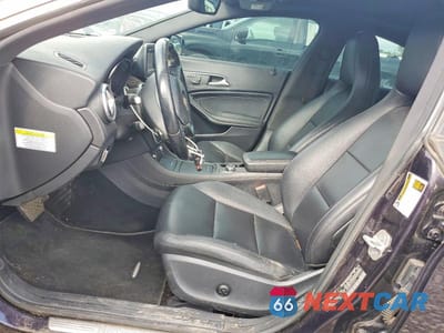 Zdjęcie 7 z 12 samochodu: 2014 MERCEDES-BENZ CLA 250 VIN:WDDSJ4EB5EN050870 - miniatura