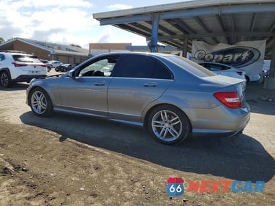 Drugie zdjęcie samochodu z przodu: 2014 MERCEDES-BENZ C 250 VIN:WDDGF4HBXER316220 - miniatura