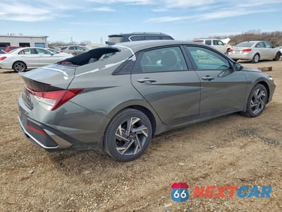 Trzecie zdjęcie samochodu z tyłu: 2025 HYUNDAI ELANTRA SEL SPORT VIN:KMHLM4DG1SU068749 - miniatura