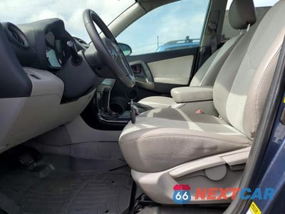 Zdjęcie 7 z 14 samochodu: 2013 TOYOTA RAV4 EV BASE VIN:2T3YL4DV1DW001571 - miniatura