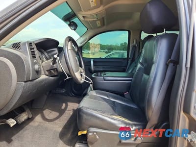 Zdjęcie 7 z 12 samochodu: 2007 GMC NEW SIERRA K1500 VIN:2GTEK13YX71604242 - miniatura