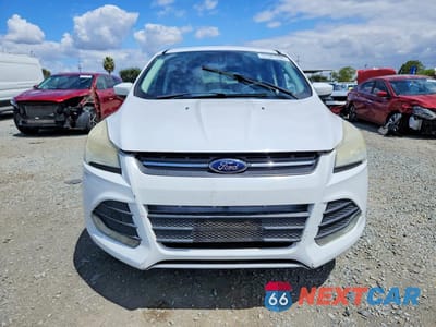 Piąte zdjęcie samochodu w środku: 2014 FORD ESCAPE SE VIN:1FMCU0GX5EUC92776 - miniatura