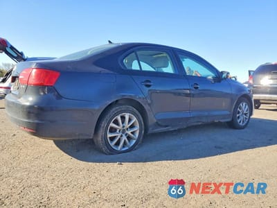 Trzecie zdjęcie samochodu z tyłu: 2011 VOLKSWAGEN JETTA SE VIN:3VWDZ7AJ5BM088385 - miniatura