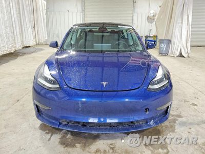 Piąte zdjęcie samochodu w środku: 2023 TESLA MODEL 3 VIN:5YJ3E1EA1PF465713 - miniatura
