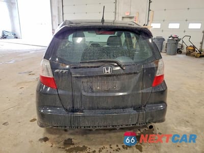 Zdjęcie 6 z 12 samochodu: 2013 HONDA FIT SPORT VIN:JHMGE8H51DC069846 - miniatura