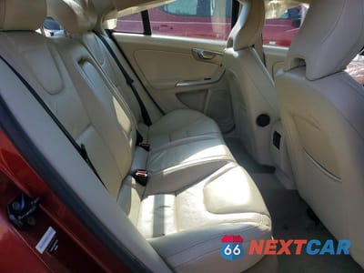 Zdjęcie 10 z 12 samochodu: 2013 VOLVO S60 T5 VIN:YV1612FHXD2210352 - miniatura