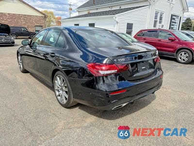 Drugie zdjęcie samochodu z przodu: 2022 MERCEDES-BENZ E 350 4MATIC VIN:W1KZF8EB3NB020775 - miniatura