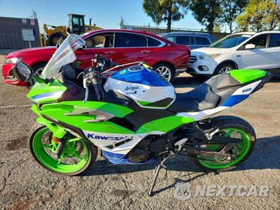 Trzecie zdjęcie samochodu z tyłu: 2024 KAWASAKI EX500 A VIN:ML5EXGJ18RDA31856 - miniatura