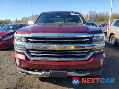 Piąte zdjęcie samochodu w środku: 2017 CHEVROLET SILVERADO K1500 HIGH COUNTRY VIN:3GCUKTEJ4HG344680 - miniatura