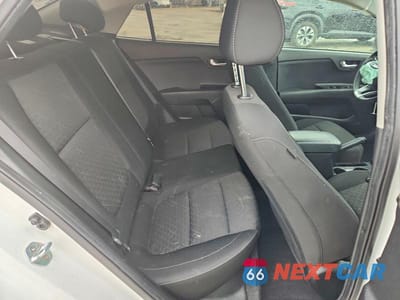 Zdjęcie 10 z 13 samochodu: 2019 KIA RIO S VIN:3KPA24AB9KE205638 - miniatura