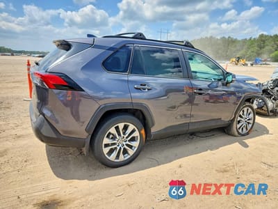 Trzecie zdjęcie samochodu z tyłu: 2022 TOYOTA RAV4 XLE PREMIUM VIN:2T3C1RFV1NC192115 - miniatura