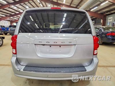 Zdjęcie 6 z 13 samochodu: 2018 DODGE GRAND CARAVAN SE VIN:2C4RDGBG5JR190934 - miniatura