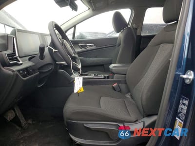 Zdjęcie 7 z 12 samochodu: 2025 KIA SPORTAGE VIN:KNDPUCDF3S7367519 - miniatura