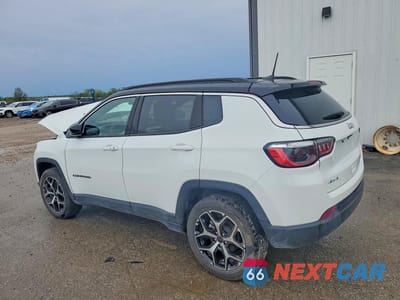 Drugie zdjęcie samochodu z przodu: 2025 JEEP COMPASS LIMITED VIN:3C4NJDCN9ST621583 - miniatura