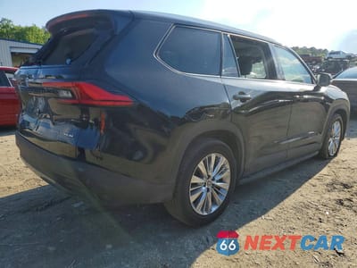 Trzecie zdjęcie samochodu z tyłu: 2024 TOYOTA GRAND HIGHLANDER PLATINUM VIN:5TDAAAB51RS059939 - miniatura