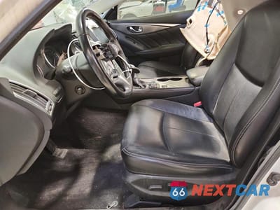 Zdjęcie 7 z 13 samochodu: 2016 INFINITI Q50 2.0T VIN:JN1CV7ARXGM250193 - miniatura