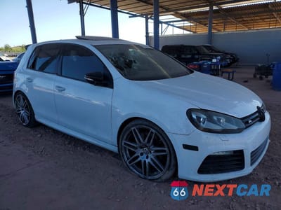 Czwarte zdjęcie samochodu z boku: 2012 VOLKSWAGEN GOLF R VIN:WVWPF7AJXCW310123 - miniatura