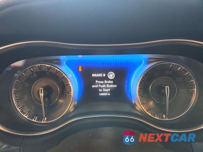 Zdjęcie 9 z 12 samochodu: 2021 CHRYSLER 300 TOURING VIN:2C3CCARG6MH509252 - miniatura