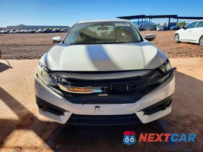 Piąte zdjęcie samochodu w środku: 2018 HONDA CIVIC EX VIN:2HGFC1F31JH640774 - miniatura