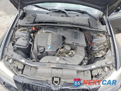 Zdjęcie 11 z 12 samochodu: 2011 BMW 335 XI VIN:WBAPL5C53BA920371 - miniatura