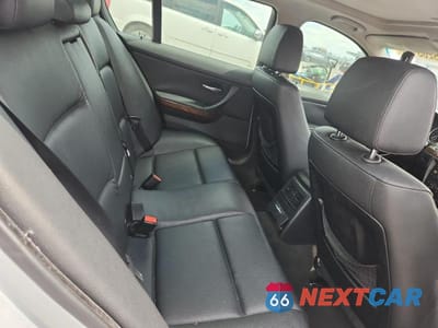 Zdjęcie 10 z 12 samochodu: 2006 BMW 325 I VIN:WBAVB13556KX48444 - miniatura