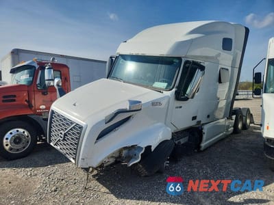 Drugie zdjęcie samochodu z przodu: 2024 VOLVO VNL SEMI TRUCK VIN:4V4NC9EH9RN658050 - miniatura