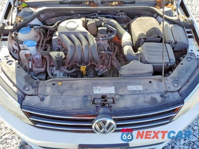 Zdjęcie 11 z 12 samochodu: 2015 VOLKSWAGEN JETTA BASE VIN:3VW2K7AJ2FM226028 - miniatura