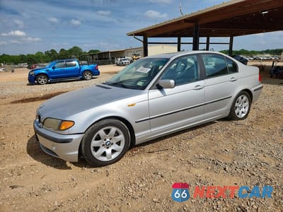 2002 BMW 325 I WBAEV33482KL76070 - główne zdjęcie licytacji z USA - miniatura