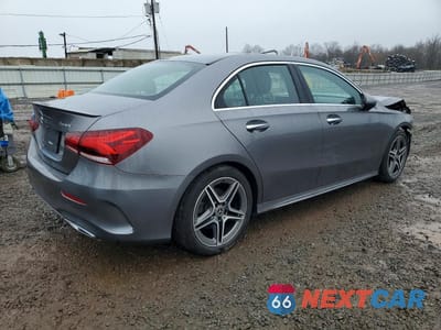 Trzecie zdjęcie samochodu z tyłu: 2021 MERCEDES-BENZ A 220 4MATIC VIN:W1K3G4FB7MJ284869 - miniatura