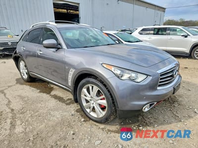 Czwarte zdjęcie samochodu z boku: 2016 INFINITI QX70 BASE VIN:JN8CS1MWXGM752386 - miniatura