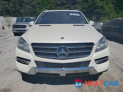 Piąte zdjęcie samochodu w środku: 2015 MERCEDES-BENZ ML 350 VIN:4JGDA5JB2FA549225 - miniatura