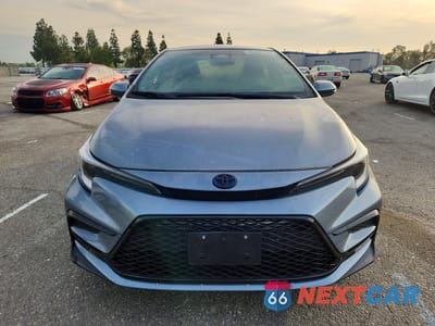 Piąte zdjęcie samochodu w środku: 2025 TOYOTA COROLLA HYBRID SE VIN:JTDBCMFE6SJ041241 - miniatura