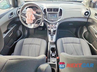 Zdjęcie 8 z 12 samochodu: 2017 CHEVROLET SONIC VIN:1G1JD5SG7H4105261 - miniatura