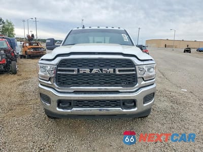 Piąte zdjęcie samochodu w środku: 2024 RAM 3500 TRADESMAN VIN:3C63RRGL8RG412271 - miniatura
